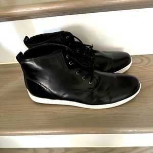 Great condition Ben Sherman shoes in black size 12, only worn once.